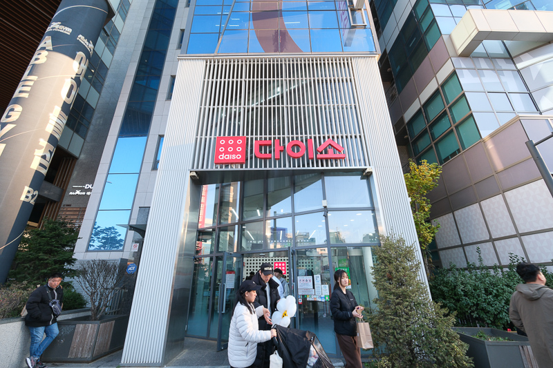【2025弘大商圈攻略】首爾最有活力逛街聖地！美食景點、換錢住宿＆地圖彙整