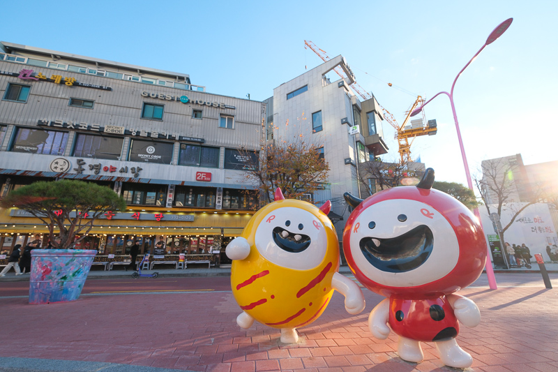 【2025弘大商圈攻略】首爾最有活力逛街聖地！美食景點、換錢住宿＆地圖彙整
