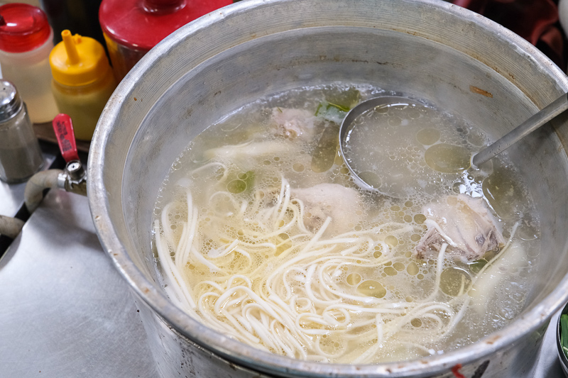 明洞一隻雞