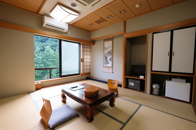 【2025白川鄉合掌村攻略】夢幻世界遺產一日遊！冬天點燈＆交通美食彙整