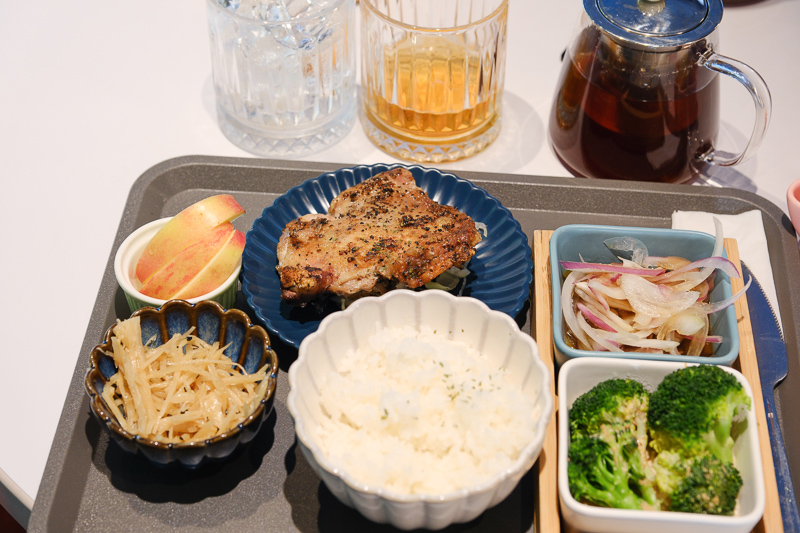 【2025烏來老街攻略】烏來景點一日遊這樣玩！瀑布、台車＆溫泉美食全攻略