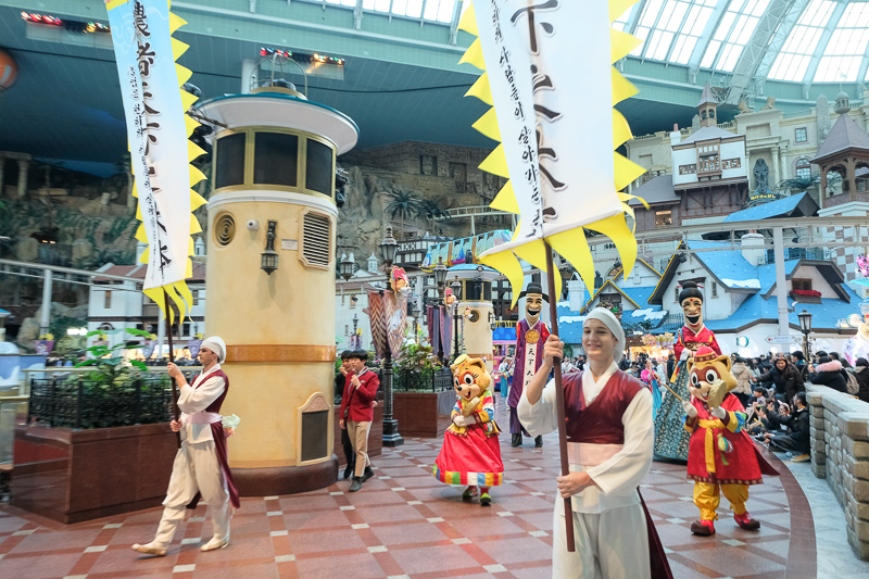 【2025樂天世界】世界最大室內樂園！Top19必玩遊樂設施＆門票交通全攻略