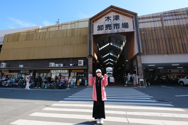 【大阪】木津市場：Top8必吃美食攤位推薦！海鮮丼、鰻魚飯＆超市溫泉全攻略