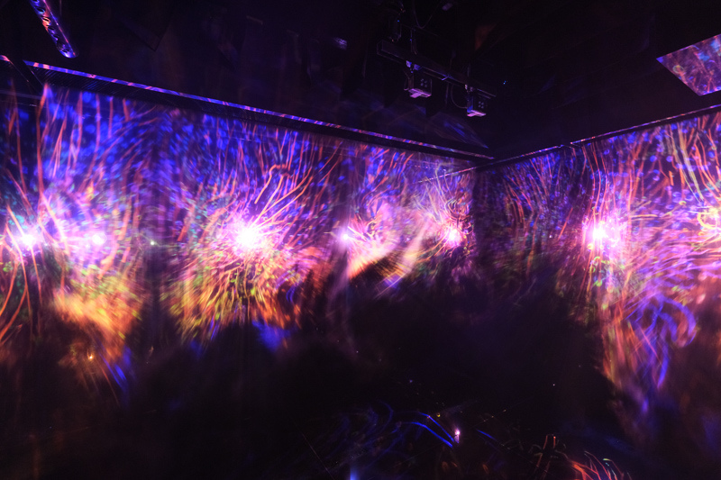 【東京】teamLab Borderless麻布台之丘：華麗