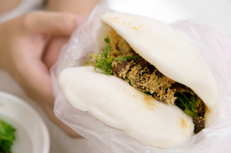 【台北公館美食】藍家割包：米其林推薦肥瘦肉客製，漲價仍是大排隊