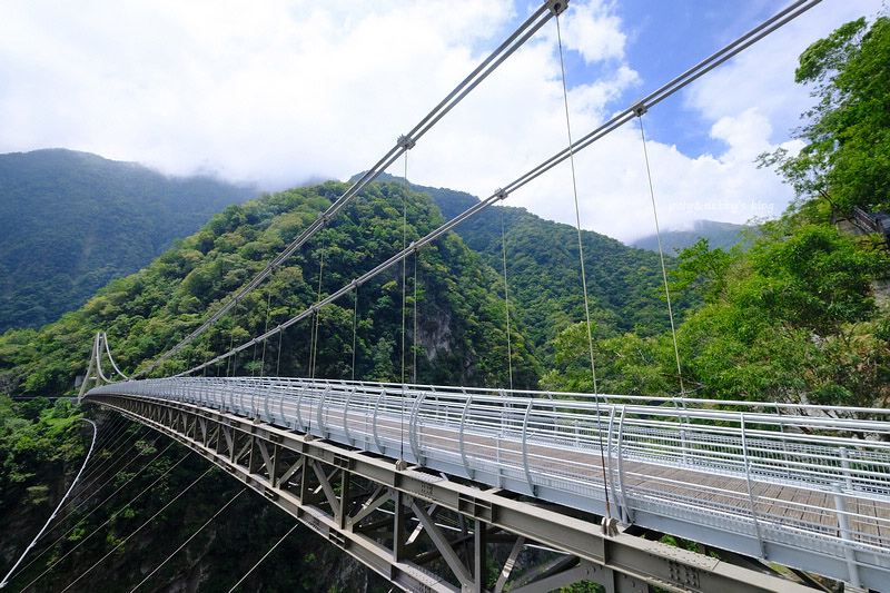 【花蓮太魯閣】布洛灣山月吊橋：離溪谷落差最大吊橋！免預約申請