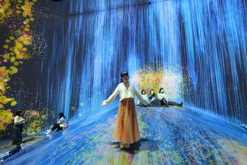 【東京】teamLab Borderless麻布台之丘：華麗