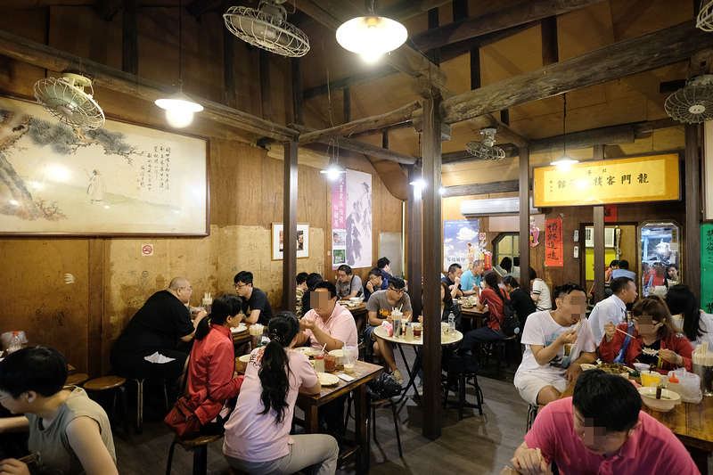 【台北】龍門客棧餃子館：超人氣餃子、滷味必點，武俠小說般古色古香